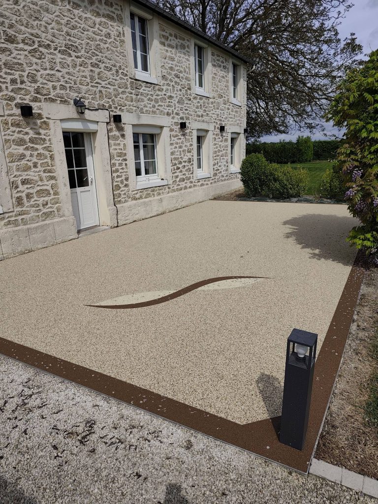 Installation de sol en résine décorative à Yvetot